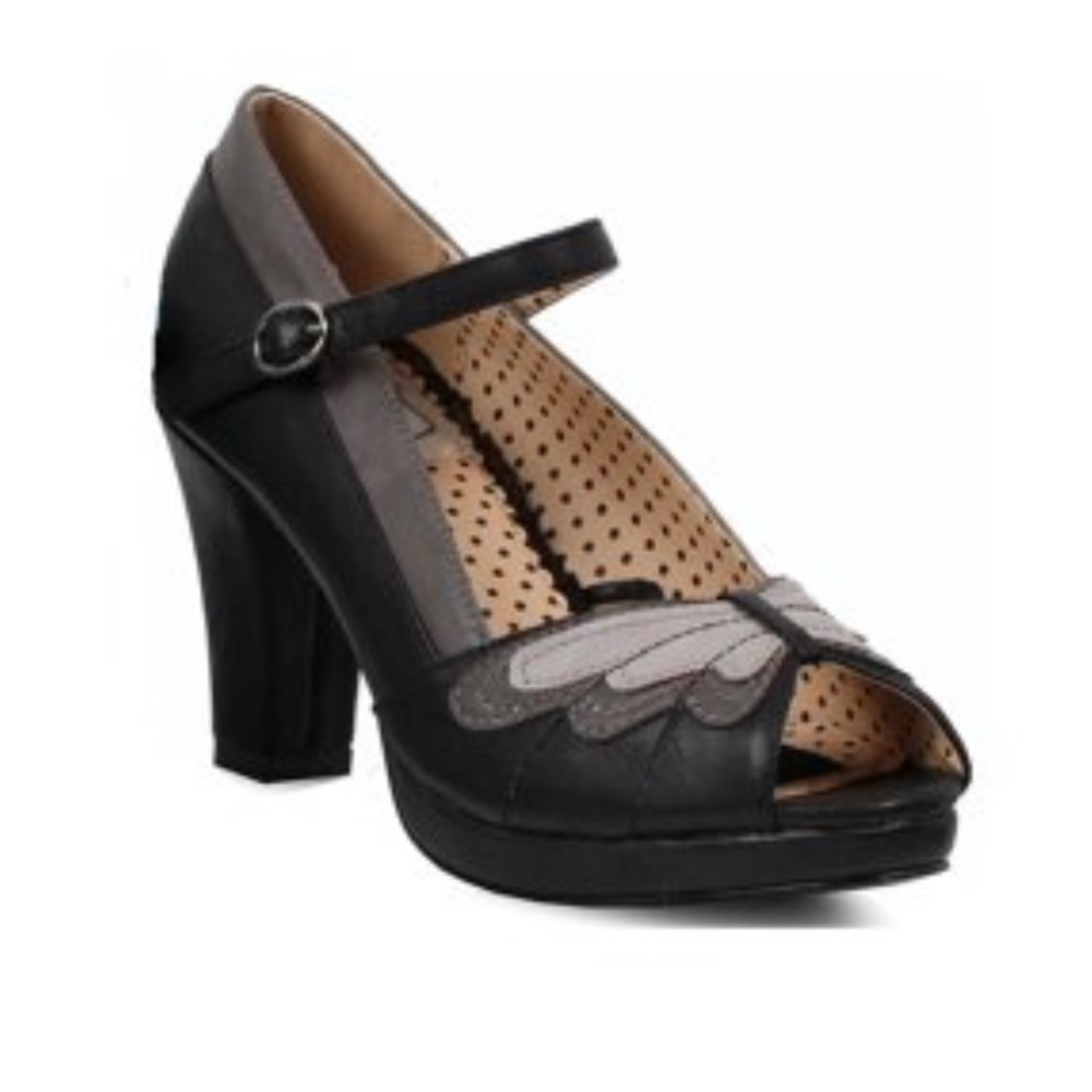 Bettie Page Butterfly Design Mary
Jane Pump